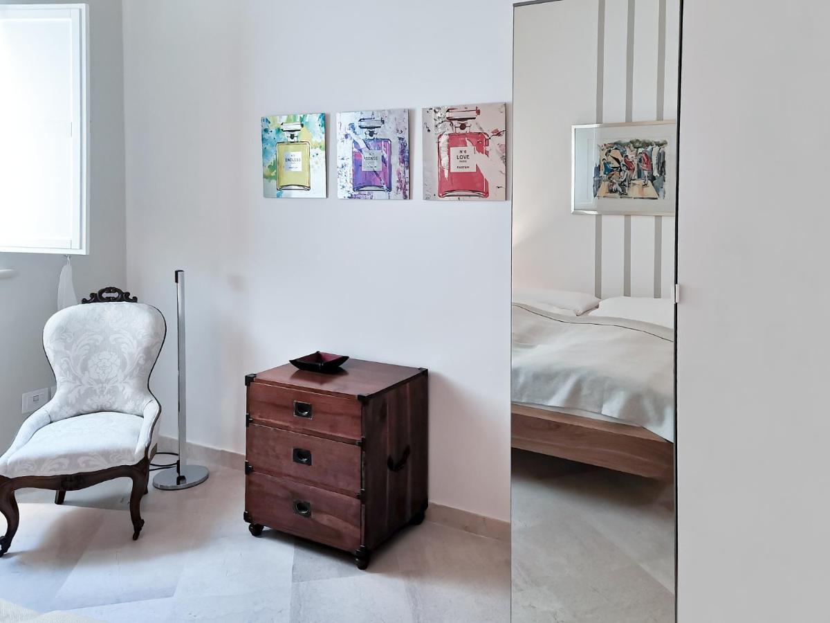 Palazzo Charlie Bed & Breakfast Lecce Exterior foto