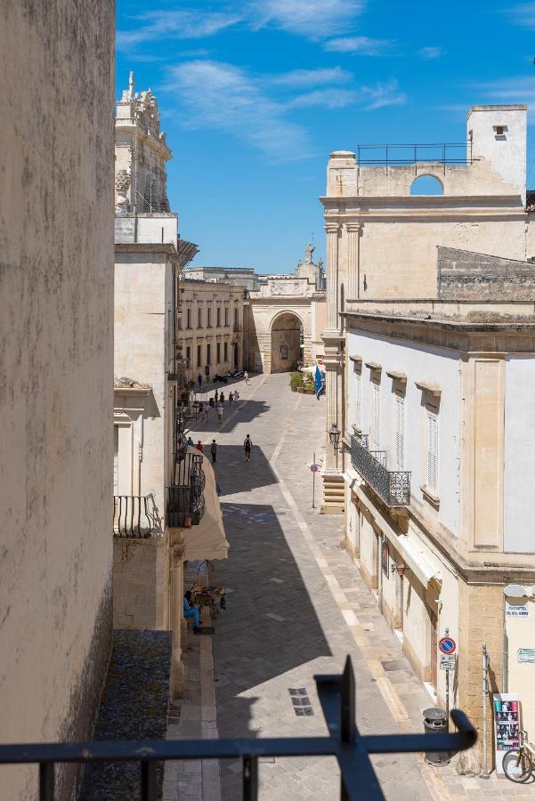 Palazzo Charlie Bed & Breakfast Lecce Exterior foto